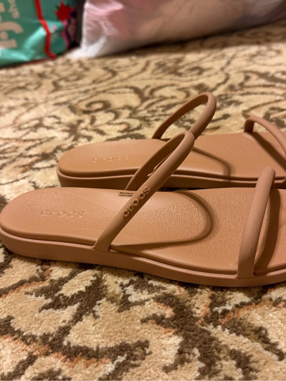 Crocs Miami 2 strap tan size 7 - Picture 3 of 8
